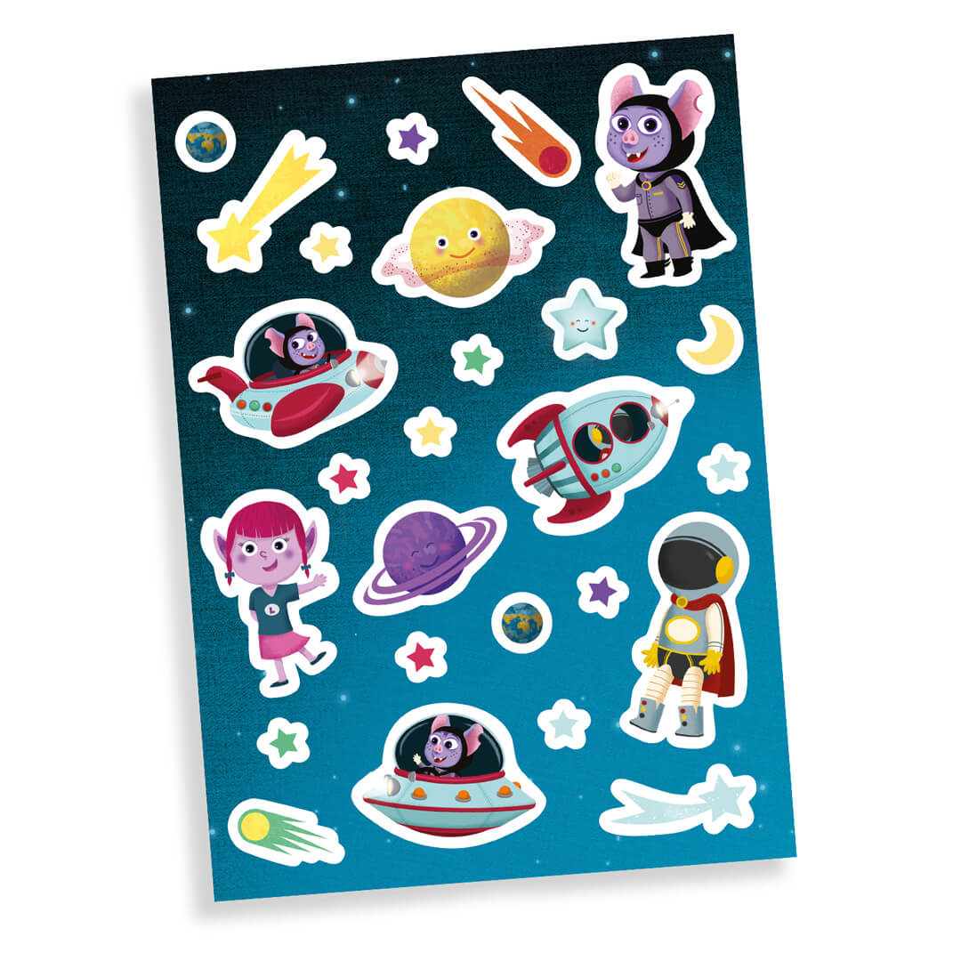 Das Framily-Set "26 Weltraum-Sticker (DIN A4)" bietet bunte Aufkleber mit Aliens, Raumschiffen, Astronauten, Planeten und mehr auf dunkelblauem Hintergrund - ideal für Kinderalltag und kreative Deko.