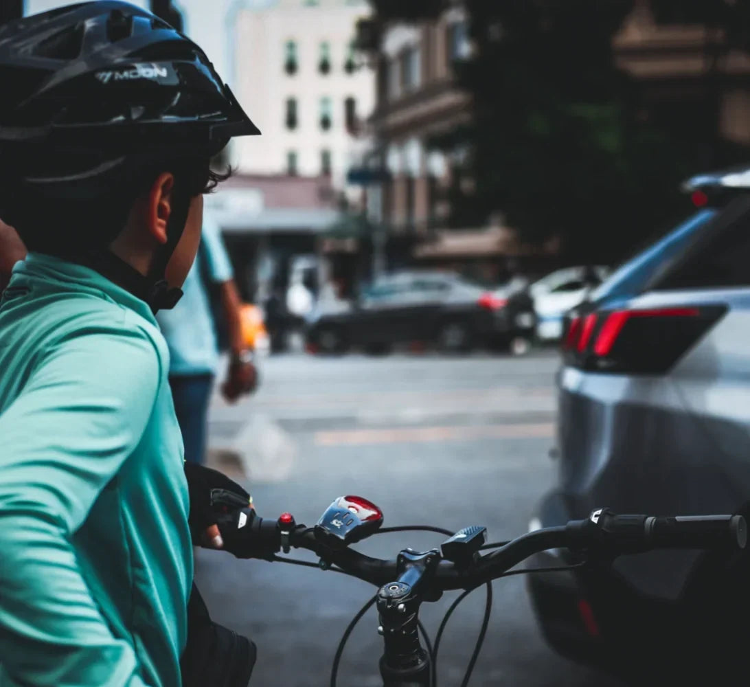 Sicher durch die Dunkelheit: Wie dein Kind gesehen wird